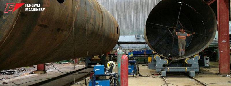 Large pipe welding rotator